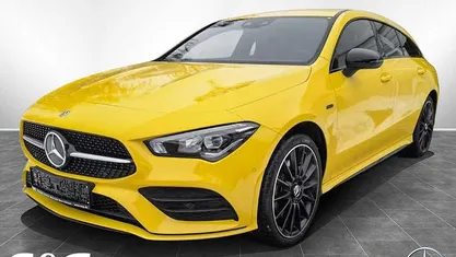 Gebraucht Mercedes CLA250e Shooting Brake AMG 160 PS (117 kW) 2020 Unilack sonnengelb Kombi