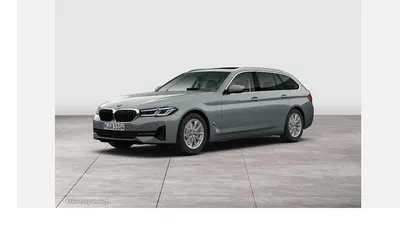 Grau Gebraucht 2022 BMW 520 Kombi | 34.290 € (Fairer Preis)