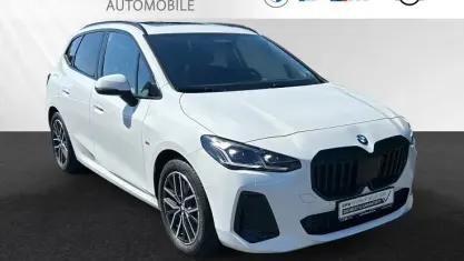 Gebraucht BMW 220 M Sport 163 PS (119 kW) 2025 Alpinweiss Coupé