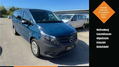 Navyblau Gebraucht 2022 Mercedes Vito Van / Kleinbus | 28.548 € (Guter Preis)
