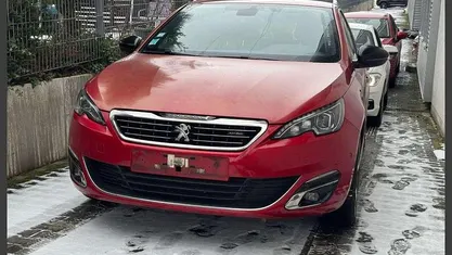 Gebraucht Peugeot 308 GT-line 132 PS (97 kW) 2017 Rot (ultimaterot) Kombi