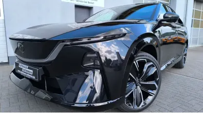Neu Mazda CX-6e Takumi-Line 189 kW (258 PS) 2026 Schwarz SUV