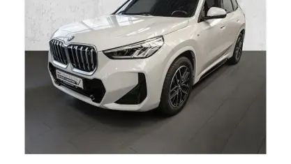 Gebraucht BMW iX1 M Sport 230 kW (313 PS) 2023 Weiß SUV