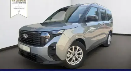 Gebraucht Ford Tourneo Courier Titanium 125 PS (91 kW) 2025 Silber Van / Kleinbus