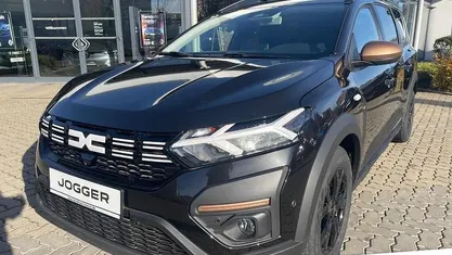 Perlmuttschwarz (schwarz) Neu 2025 Dacia Jogger Extreme Van / Kleinbus | 28.080 € (Fairer Preis)