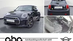 Schwarz Gebraucht 2022 Mini Cooper SE Essential Kleinwagen | 17.930 € (Fairer Preis)