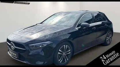Schwarz Gebraucht 2024 Mercedes A200 Progressive Limousine | 29.680 € (Fairer Preis)