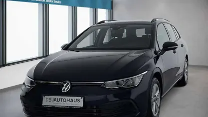 Second-hand VW Golf VIII Life 116 CP (85 kW) 2023 Albastru Break