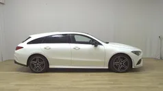 Weiss Gebraucht 2020 Mercedes CLA200 Shooting Brake AMG line Kombi | 24.480 € (Fairer Preis)