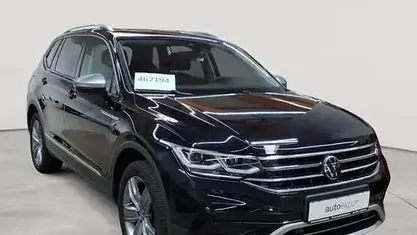 Gebraucht VW Tiguan Allspace Elegance 245 PS (180 kW) 2024 Deep black perleffekt SUV
