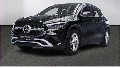 Gebraucht Mercedes GLA200 Advanced 163 PS (119 kW) 2024 Unilack nachtschwarz SUV