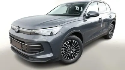 Neu VW Tiguan IQ Drive 150 PS (110 kW) 2026 Nightshade blue metallic nightshade blue metallic SUV