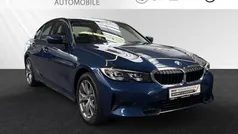 Phytonic blau metallic Gebraucht 2022 BMW 320 Sport Line Limousine | 29.888 € (Guter Preis)
