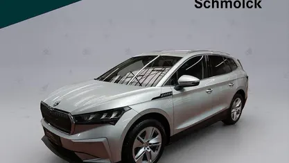 Brillantsilber metallic Gebraucht 2023 Skoda Enyaq iV Loft SUV | 32.990 € (Guter Preis)