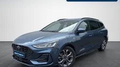 Chromablau Gebraucht 2023 Ford Focus ST-Line Kombi | 24.980 € (Guter Preis)