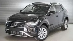 Deep black metallic (2t) Neu 2025 VW T-Roc Life SUV | 30.192 € (Superpreis)