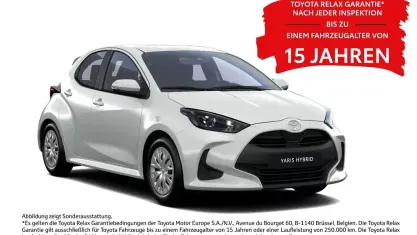 Neu Toyota Yaris Hybrid Active 116 PS (85 kW) 2026 Weiß Limousine