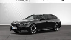Gebraucht 2025 BMW 520 Comfort Edition Kombi | 51.490 € (Guter Preis)