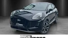 Obsidianschwarz metallic Gebraucht 2024 Ford Puma Titanium SUV | 25.990 € (Fairer Preis)