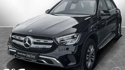 Second-hand Mercedes GLC220 194 CP (142 kW) 2022 Negru SUV