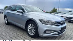 Silber Gebraucht 2023 VW Passat Business Kombi | 26.570 € (Guter Preis)