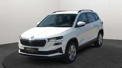 Weiß Gebraucht 2024 Skoda Karoq Selection SUV | 34.442 € (Fairer Preis)