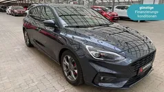 Blau Gebraucht 2021 Ford Focus ST-Line X Limousine | 17.690 € (Guter Preis)