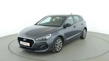 Gebraucht Hyundai i30 Passion Plus 120 PS (88 kW) 2018 Grau Limousine