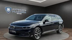 Deep black perleffekt (schwarz) Gebraucht 2021 VW Passat GTE Kombi | 22.950 € (Fairer Preis)