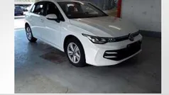 Gebraucht 2024 VW Golf VIII Life Limousine | 23.890 € (Superpreis)