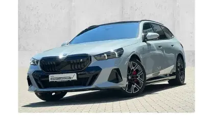 Gebraucht BMW i5 M Sport 250 kW (340 PS) 2024 Brooklyn grau Kombi