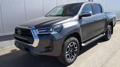 Ashgrau metallic Neu 2025 Toyota HiLux Abholung | 48.879 € (Superpreis)