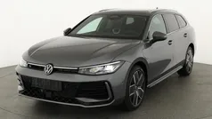 Diabas grau metallic Neu 2025 VW Passat R-line Kombi | 52.445 € (Fairer Preis)