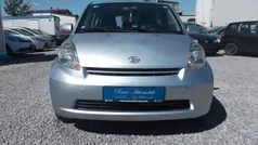 Silber Gebraucht 2007 Daihatsu Sirion Kleinwagen | 1.600 € (Guter Preis)