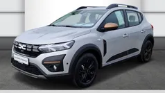 Moonstone grau metallic Gebraucht 2024 Dacia Sandero Extreme Kleinwagen | 18.990 € (Fairer Preis)
