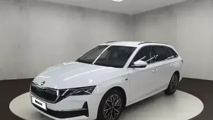 Gebraucht Skoda Octavia Selection 150 PS (110 kW) 2025 Moonweiss metallic Kombi