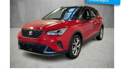 Pure rot Gebraucht 2024 Seat Arona FR SUV | 21.490 € (Fairer Preis)