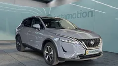 Grau Gebraucht 2023 Nissan Qashqai N-Connecta SUV | 31.640 € (Fairer Preis)