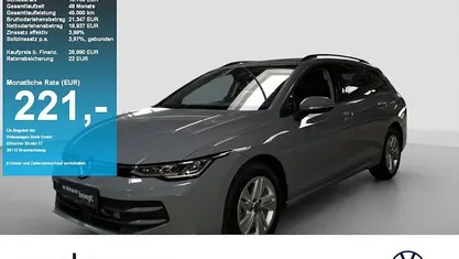 Grau Gebraucht 2024 VW Golf VIII Life Kombi | 26.990 € (Fairer Preis)