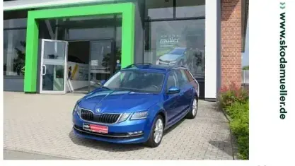 Gebraucht Skoda Octavia Style 190 PS (139 kW) 2019 Blau Kombi