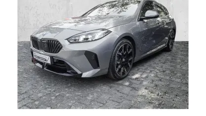 Gebraucht BMW 120 Performance 170 PS (125 kW) 2025 Grau Kleinwagen