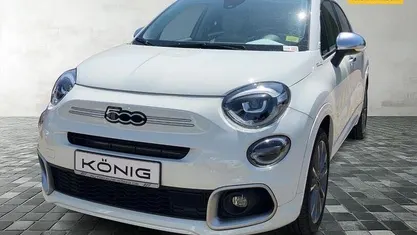Weiß Gebraucht 2023 Fiat 500X Dolcevita SUV | 26.497 € (Fairer Preis)