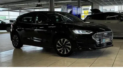 Gebraucht Ford Focus Titanium 125 PS (91 kW) 2023 Schwarz Limousine