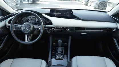Gebraucht Mazda 3 Exclusive-Line 186 PS (136 kW) 2024 Platinum quartz m Limousine