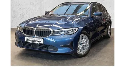 Gebraucht 2021 BMW 330 Advantage Kombi | 24.490 € (Guter Preis)