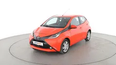 Orange Gebraucht 2016 Toyota Aygo X-play Kleinwagen | 7.390 € (Fairer Preis)