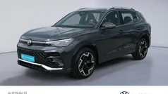 Uranograu Gebraucht 2024 VW Tiguan R-line SUV | 40.480 € (Fairer Preis)