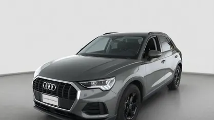 Usata Audi Q3 Ambiente 150 CV (110 kW) 2025 Grigio SUV