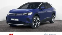 Blau / blue dusk (metallic) Gebraucht 2024 VW ID.4 Pro SUV | 46.880 € (Fairer Preis)