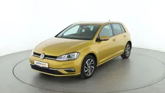 Gelb Gebraucht 2018 VW Golf VII Sound Limousine | 16.090 € (Fairer Preis)